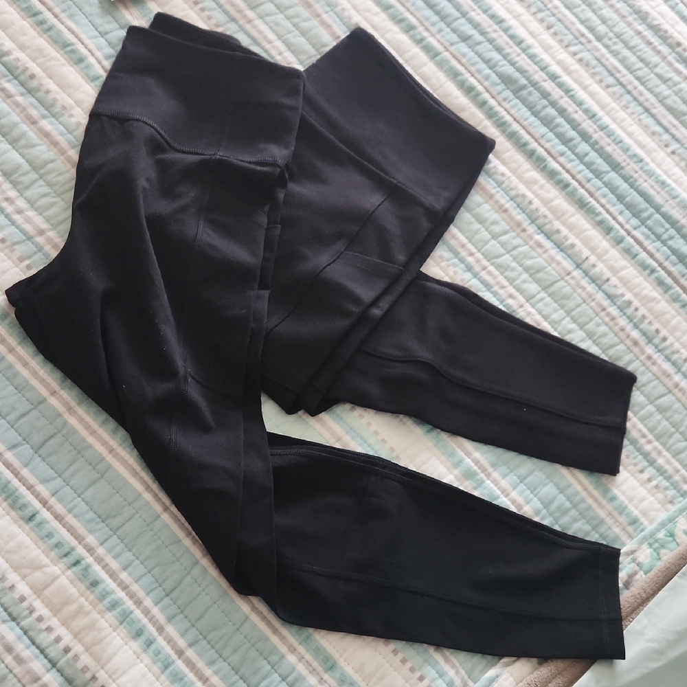 Stylish Black Leggings with Logo